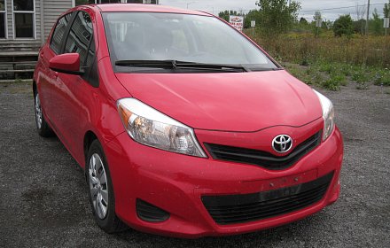 2014 Toyota Yaris LE 